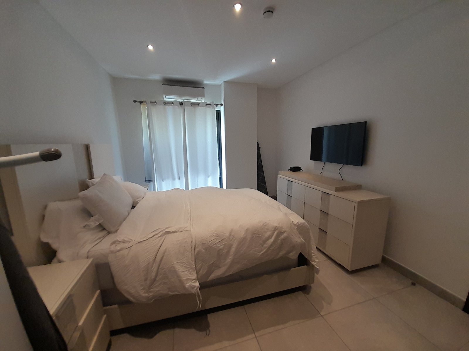 1 Bedroom Fully Furnished For Rent