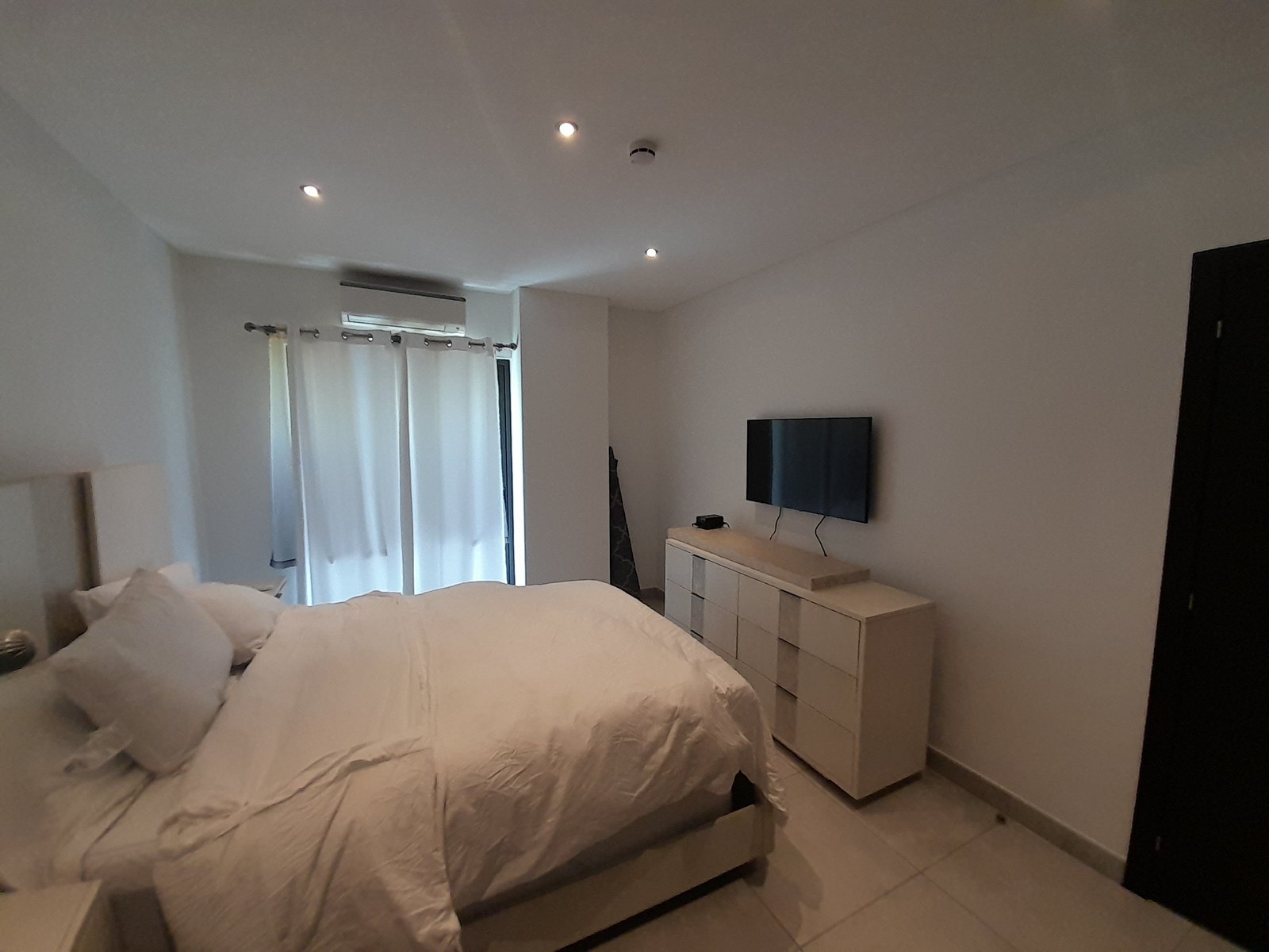 1 Bedroom Fully Furnished For Rent