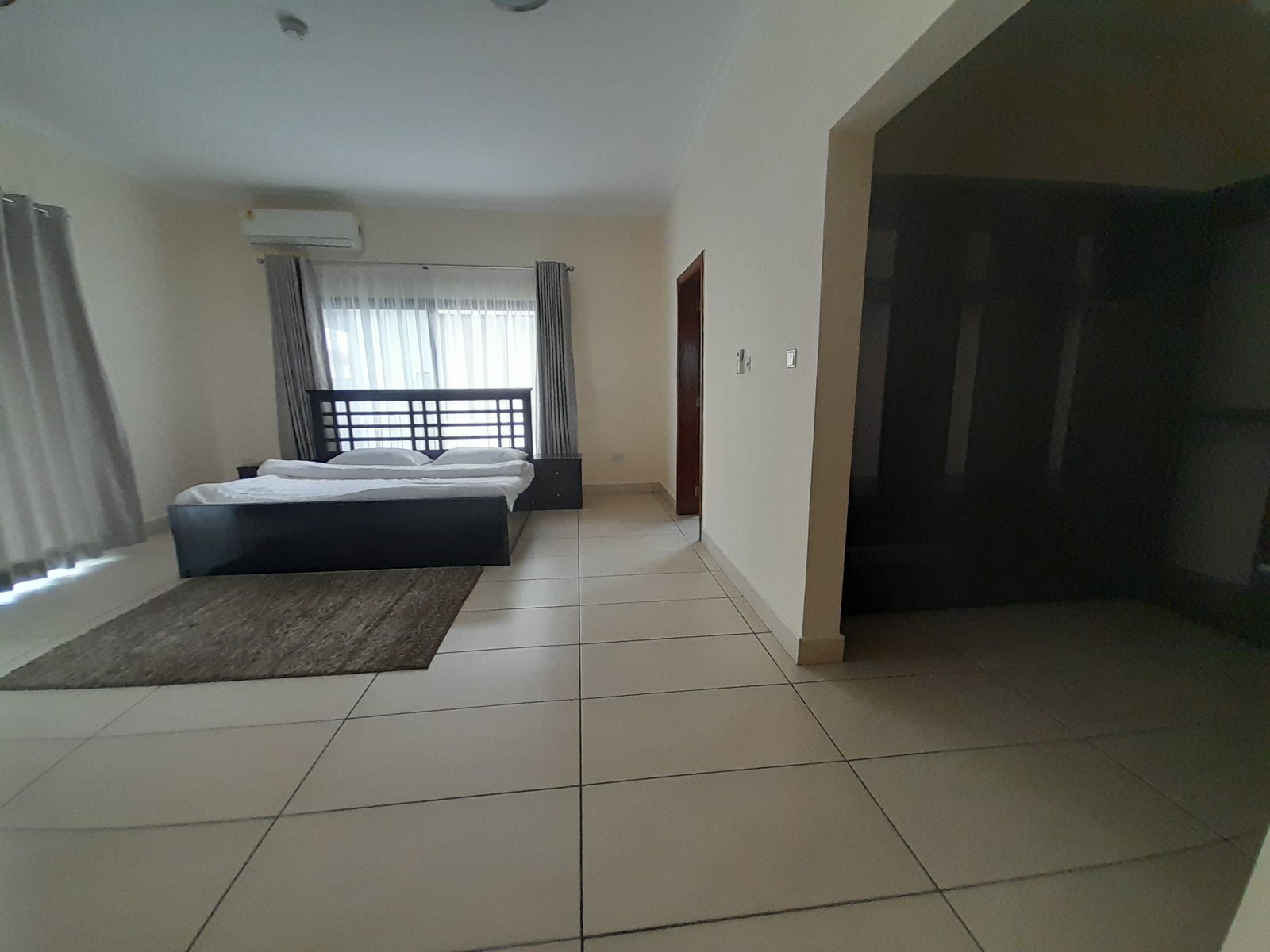 4 Bedroom Townhouse For Rent