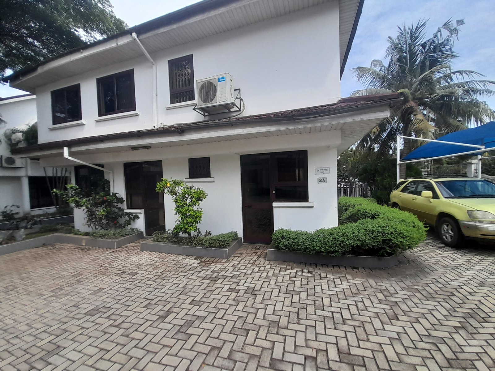 4 Bedroom Townhouse For Rent