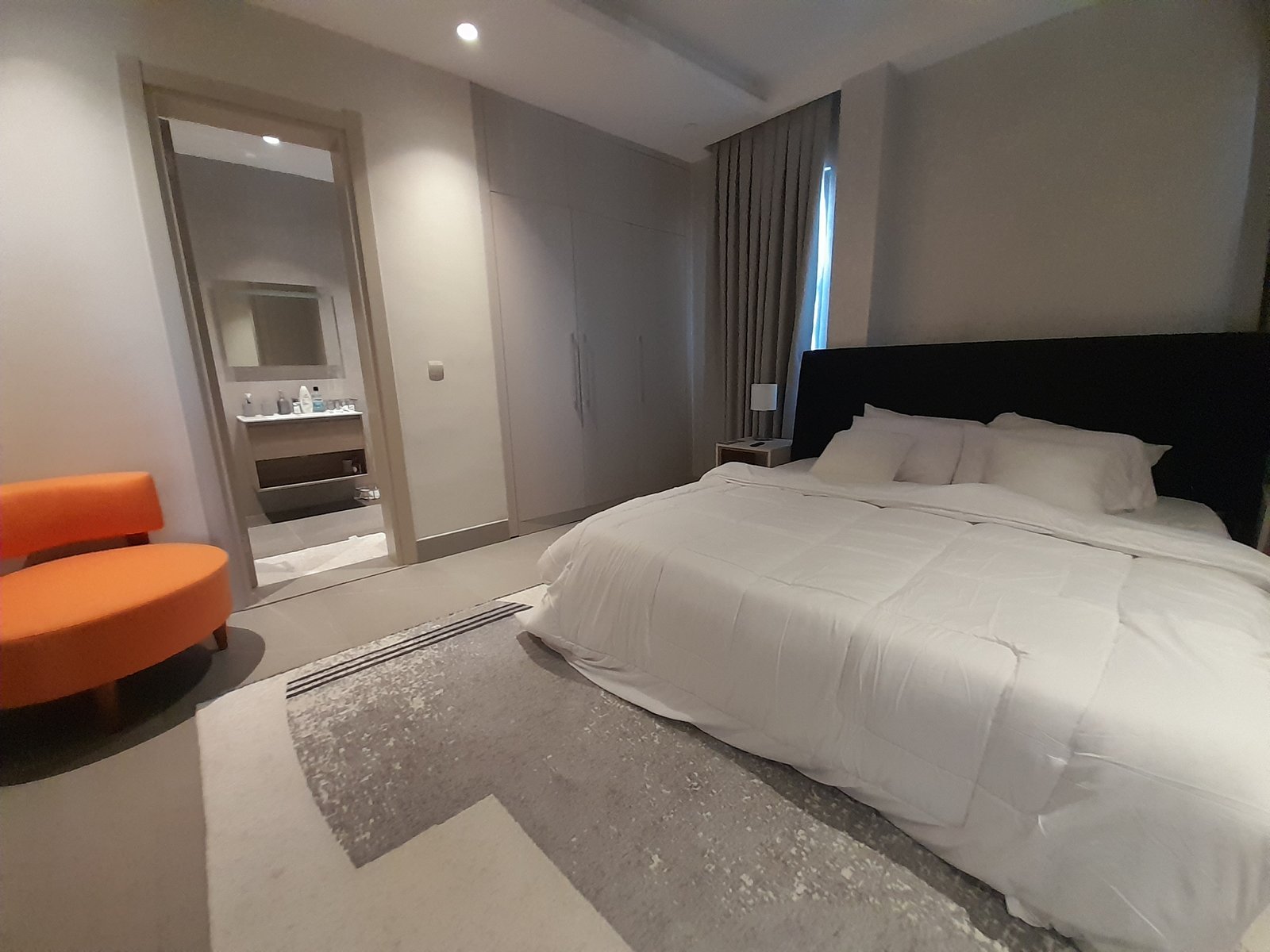 2 Bedroom Fully Furnished Apartment For Rent 