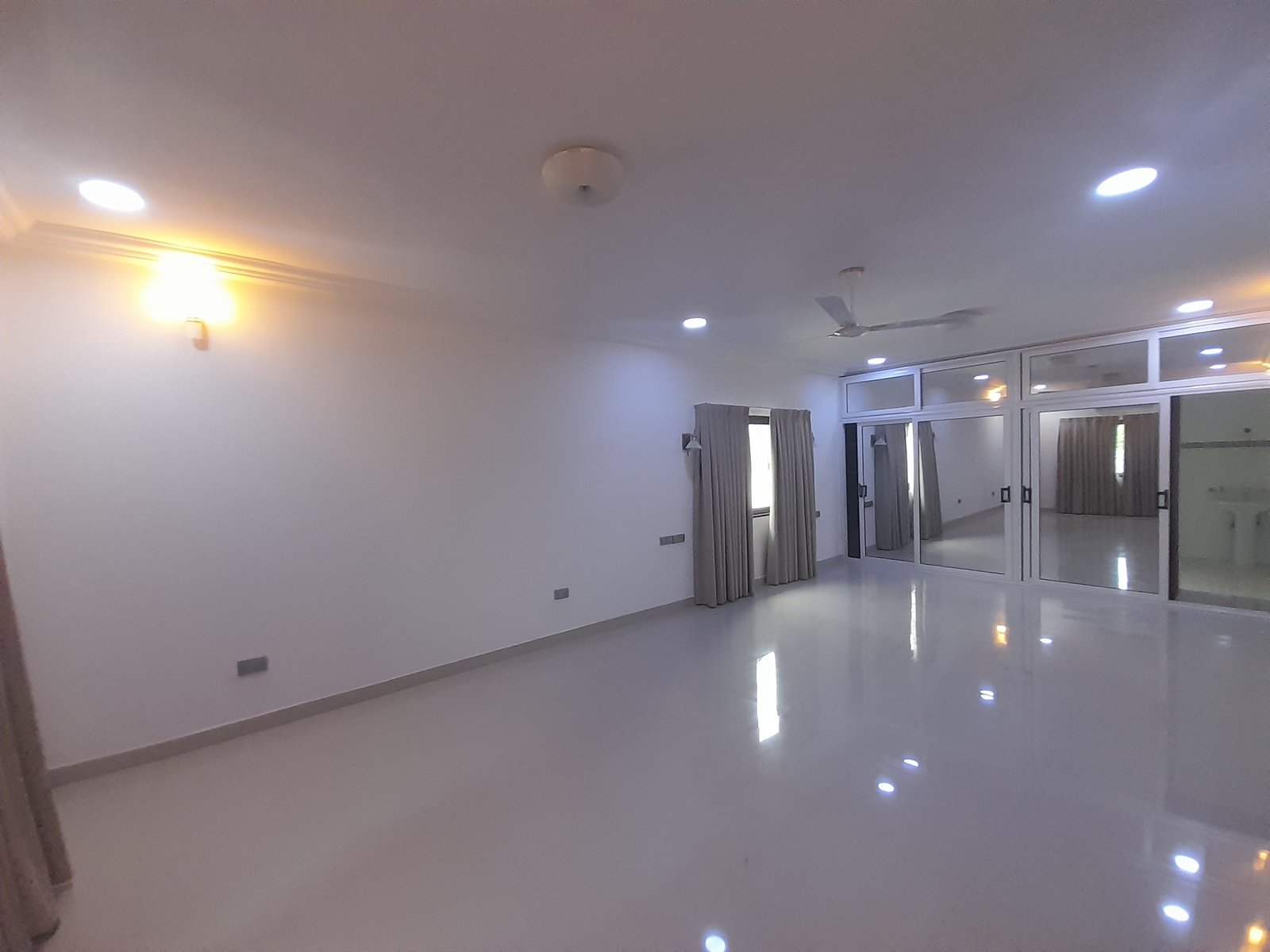 Unfurnished 3 Bedroom Apartment For Rent