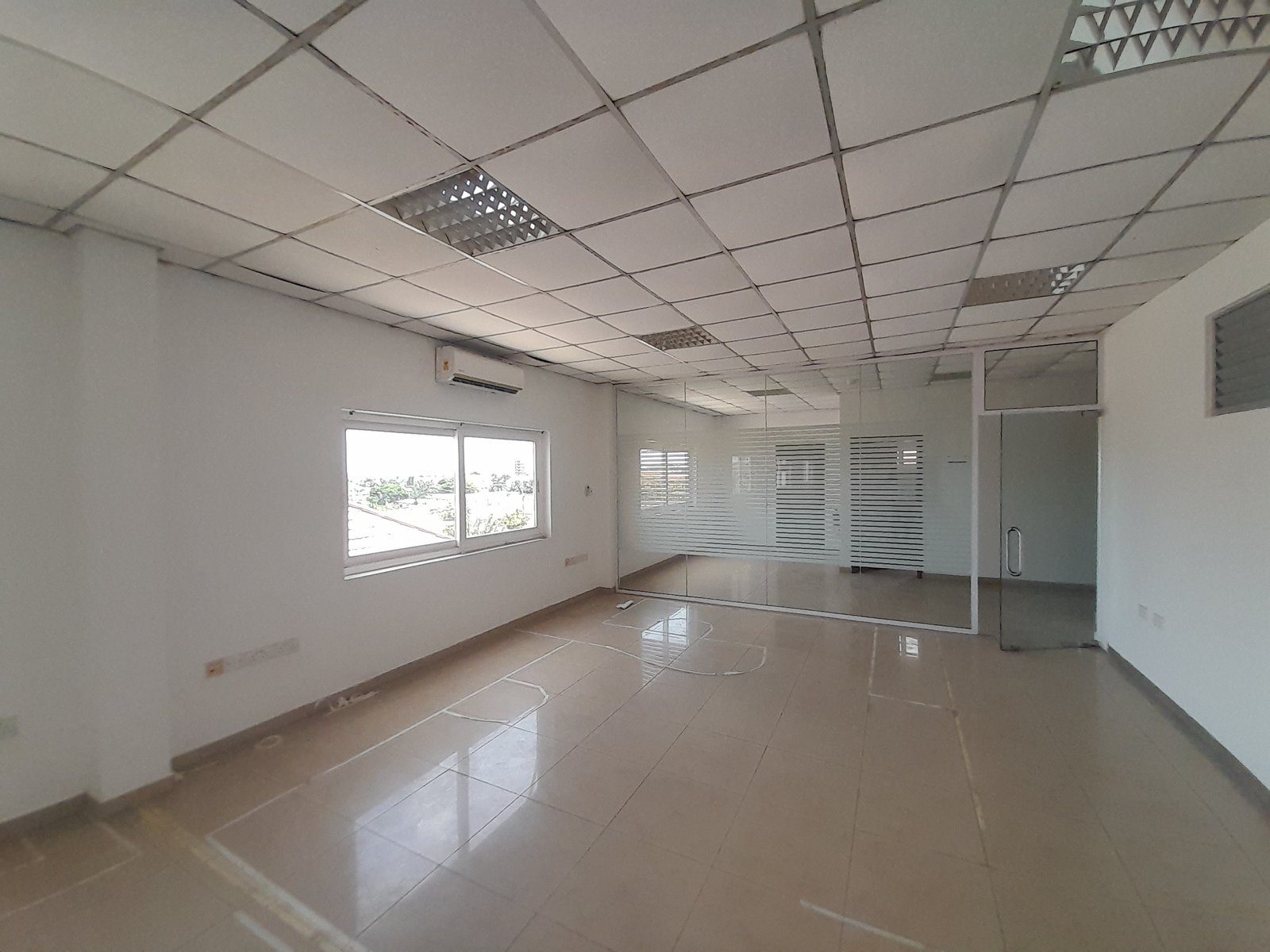 300sqm Size Commercial Space For Rent 