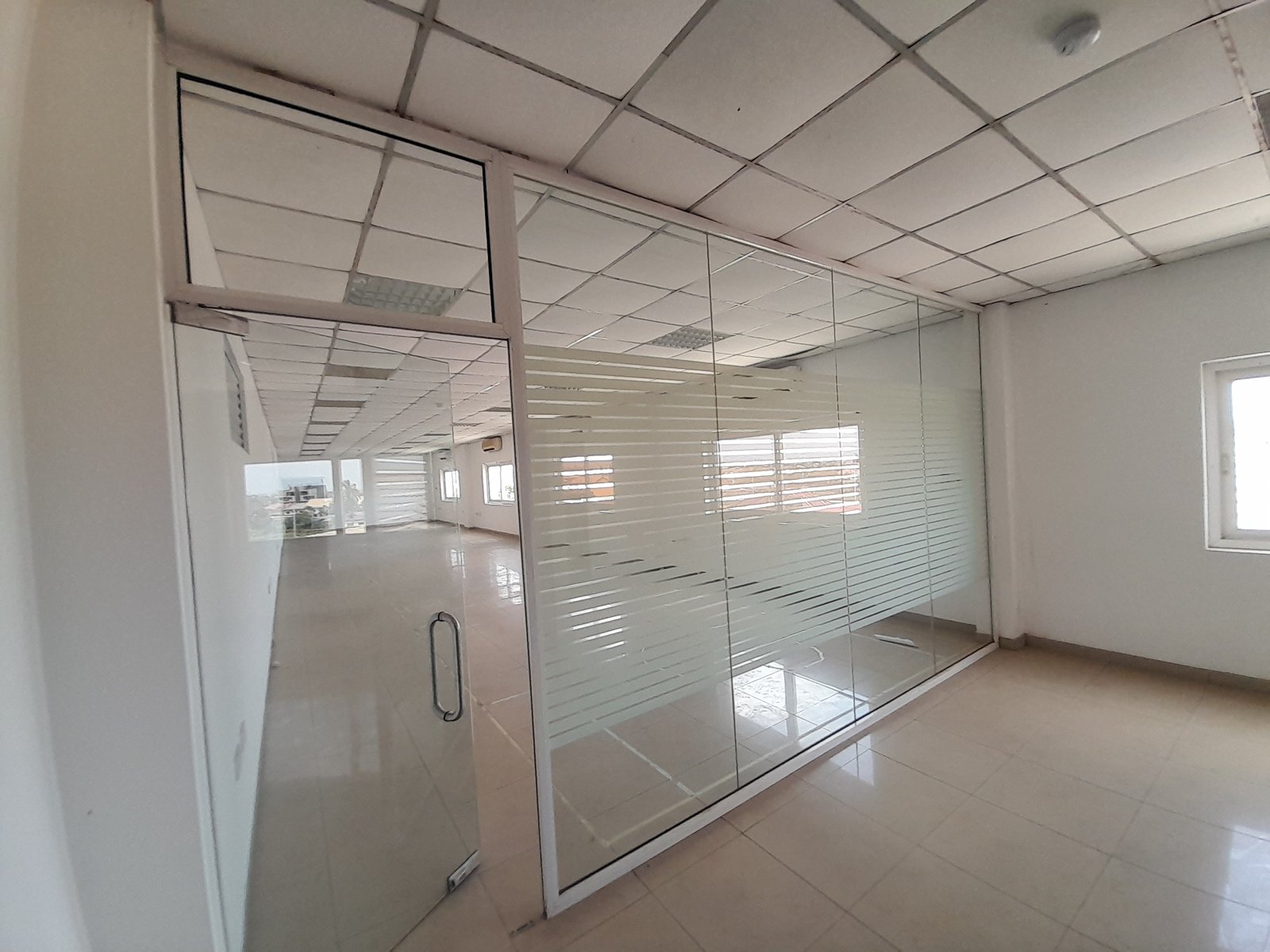 300sqm Size Commercial Space For Rent 