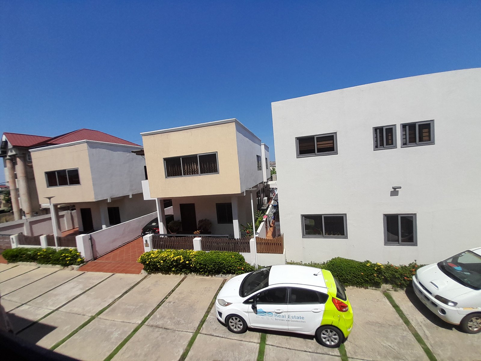 3 Bedroom Fully Furnished Townhouse For Rent 