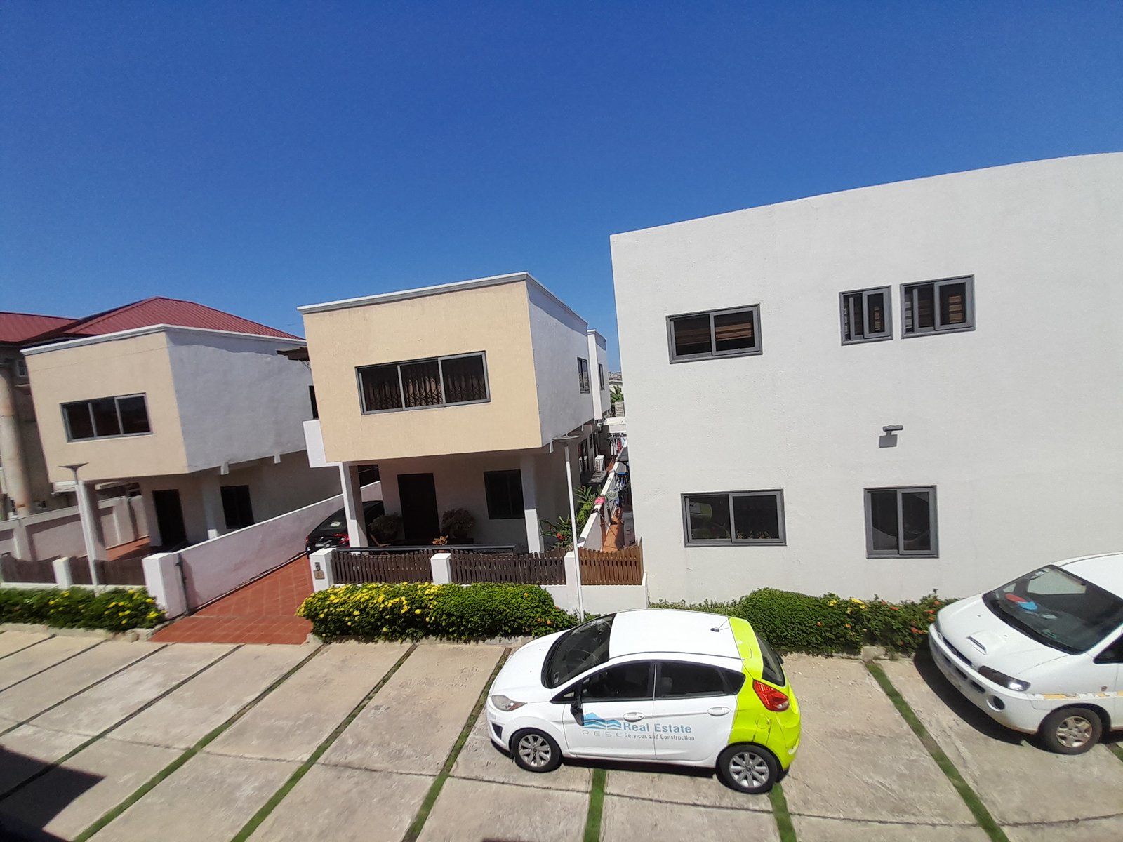 3 Bedroom Fully Furnished Townhouse For Rent 