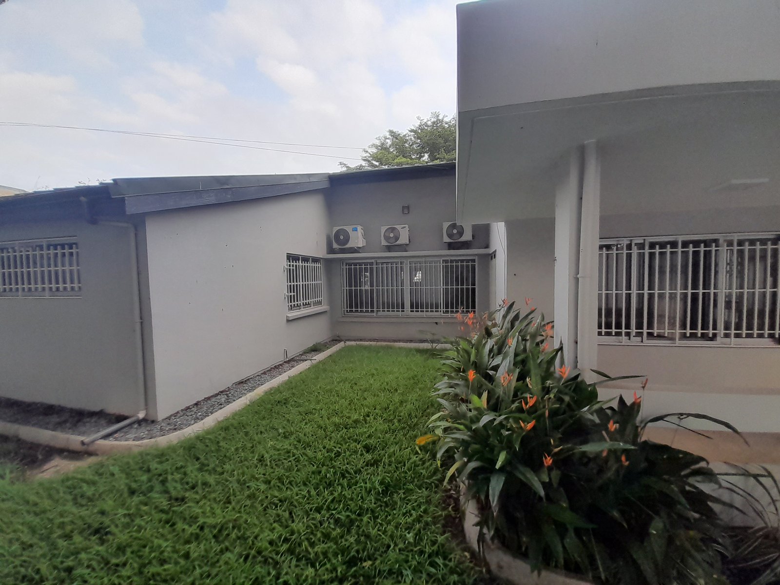 3 Bedroom House Unfurnished For Rent