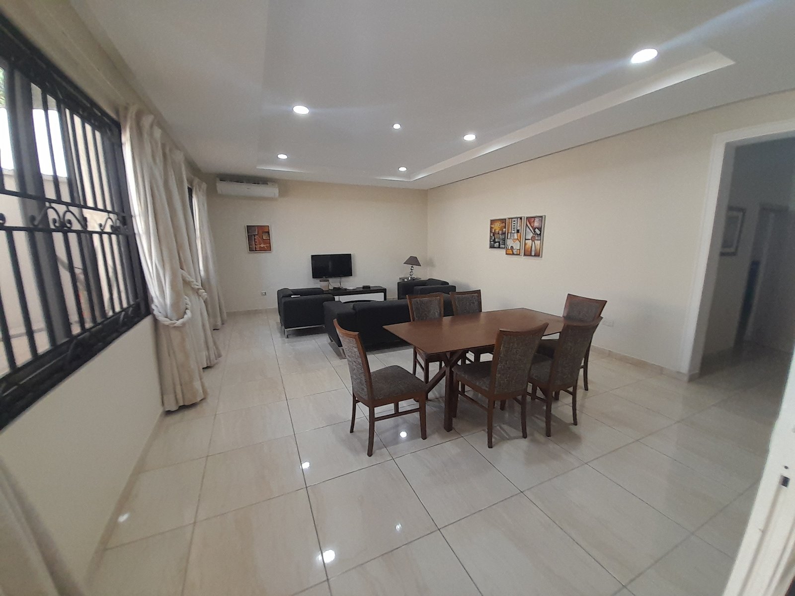 Fully Furnished 2 Bedroom For Rent At Airport West