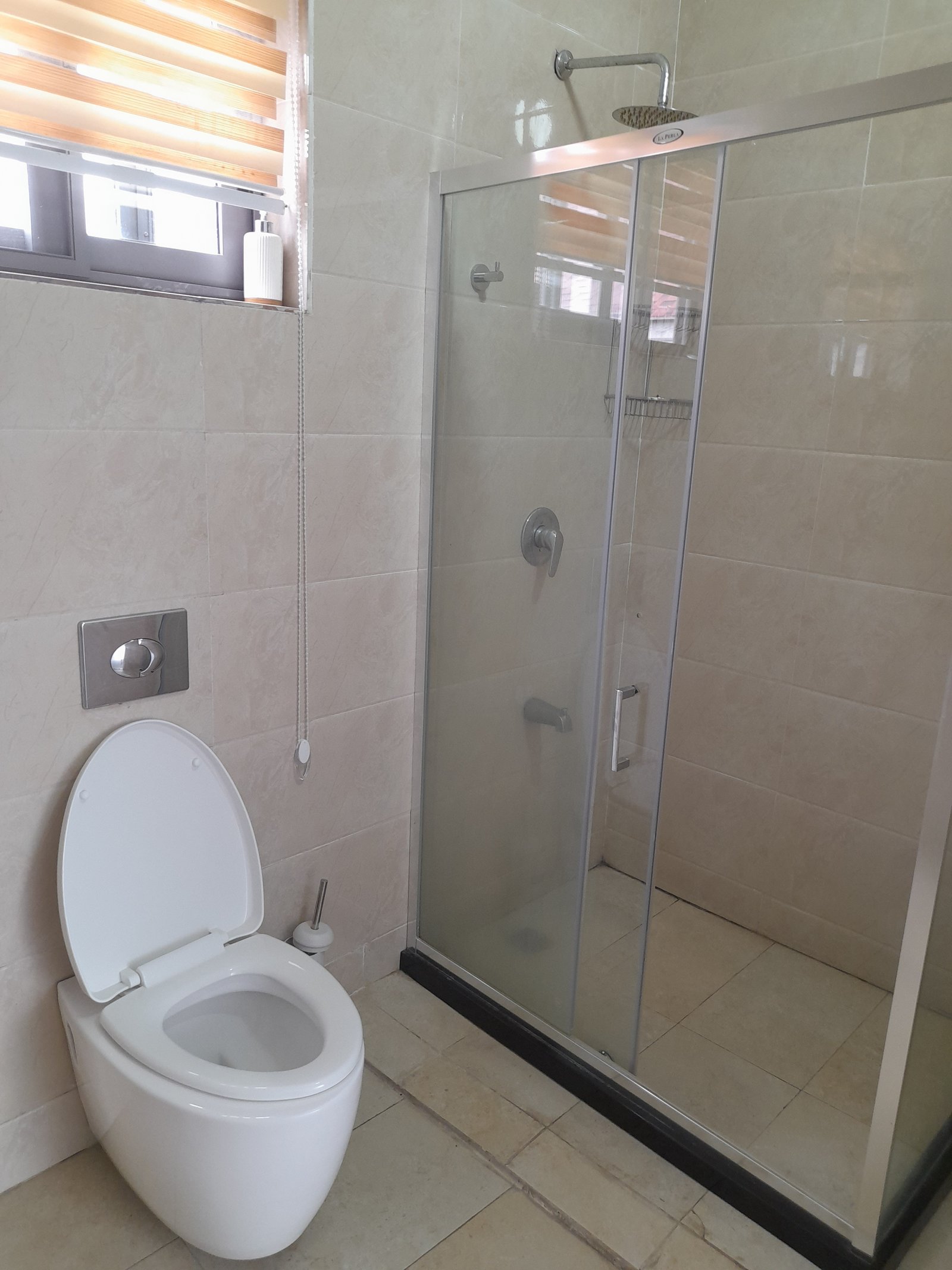 Executive Fully Furnished 3 Bedroom Apartment For Rent At Labone