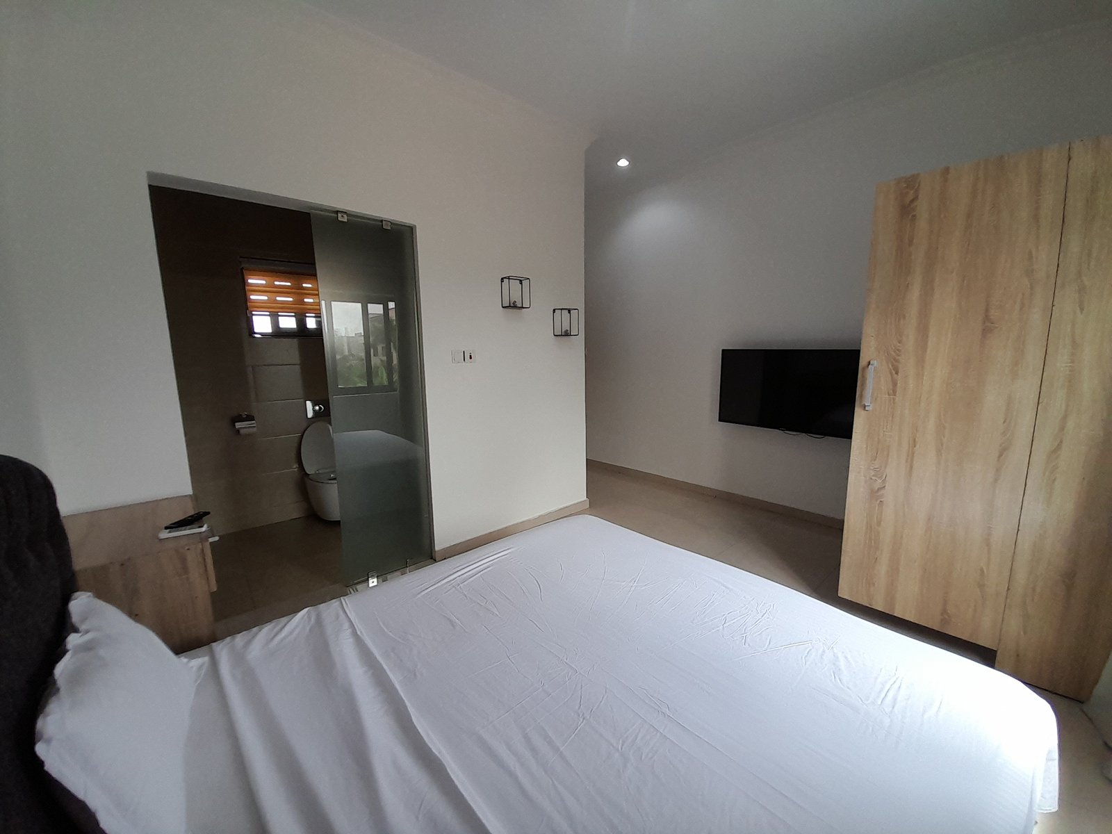 Executive Fully Furnished 3 Bedroom Apartment For Rent At Labone